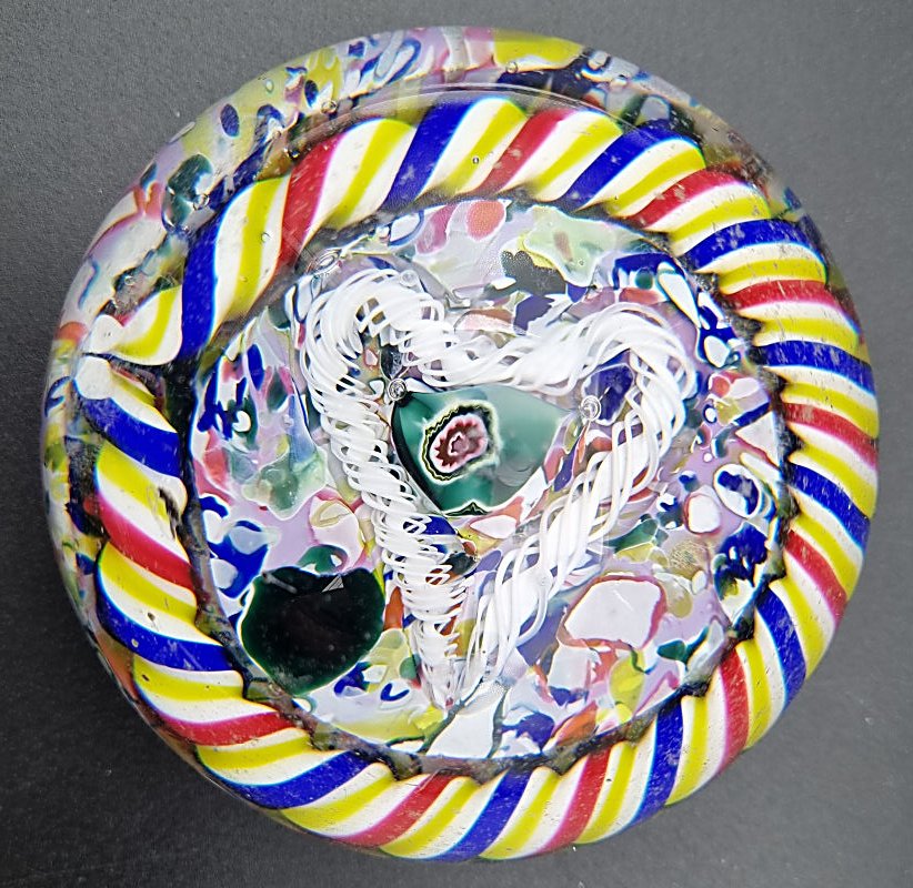 Val St Lambert paperweight