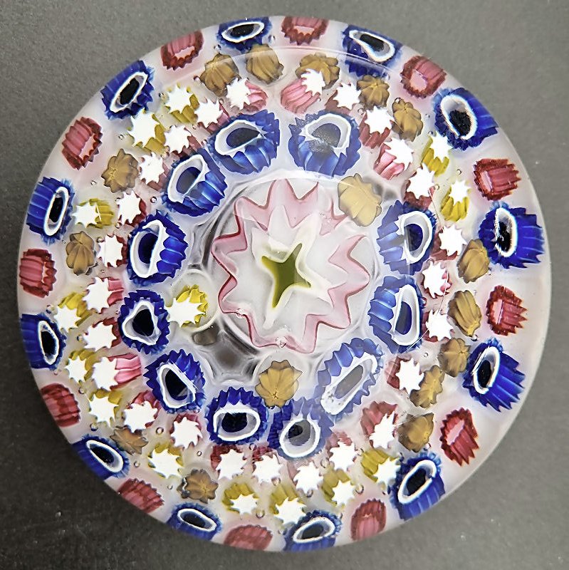 Val St Lambert paperweight